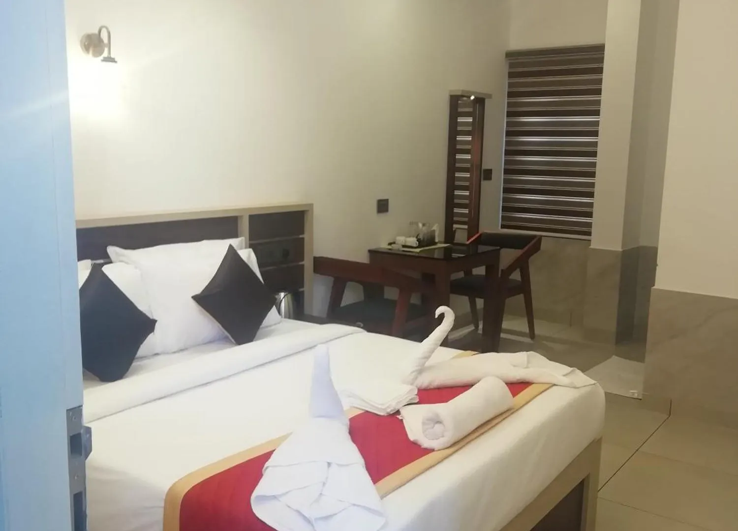 Paul Residency Hotel Nedumbassery