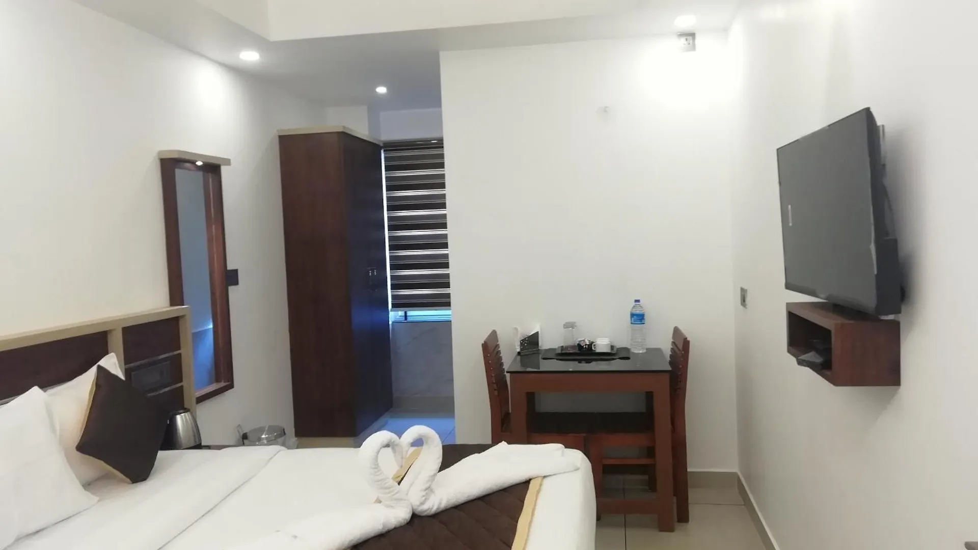 Paul Residency Hotel Nedumbassery India