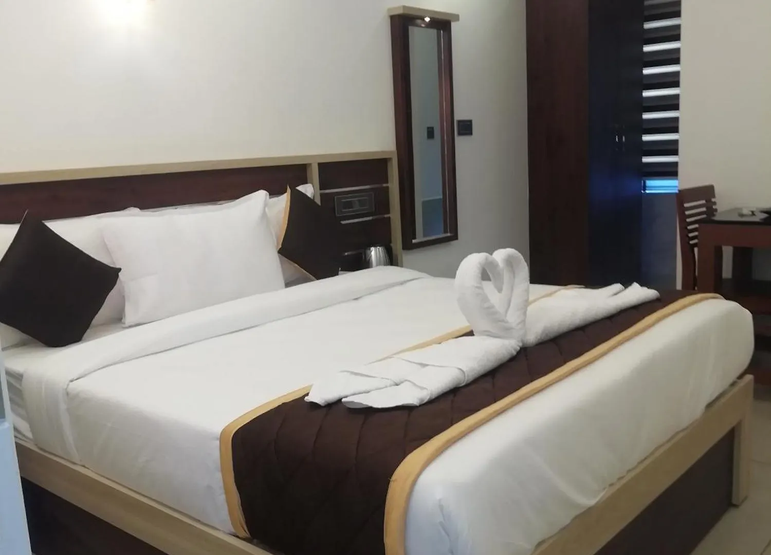***  Paul Residency Hotel Nedumbassery India